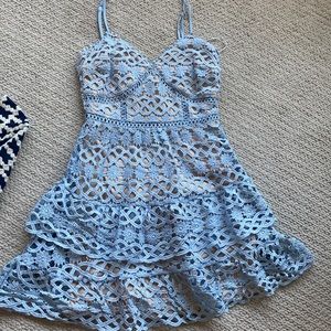 Lulu’s blue dress